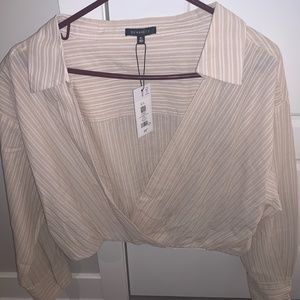 NWT wrapped cropped blouse